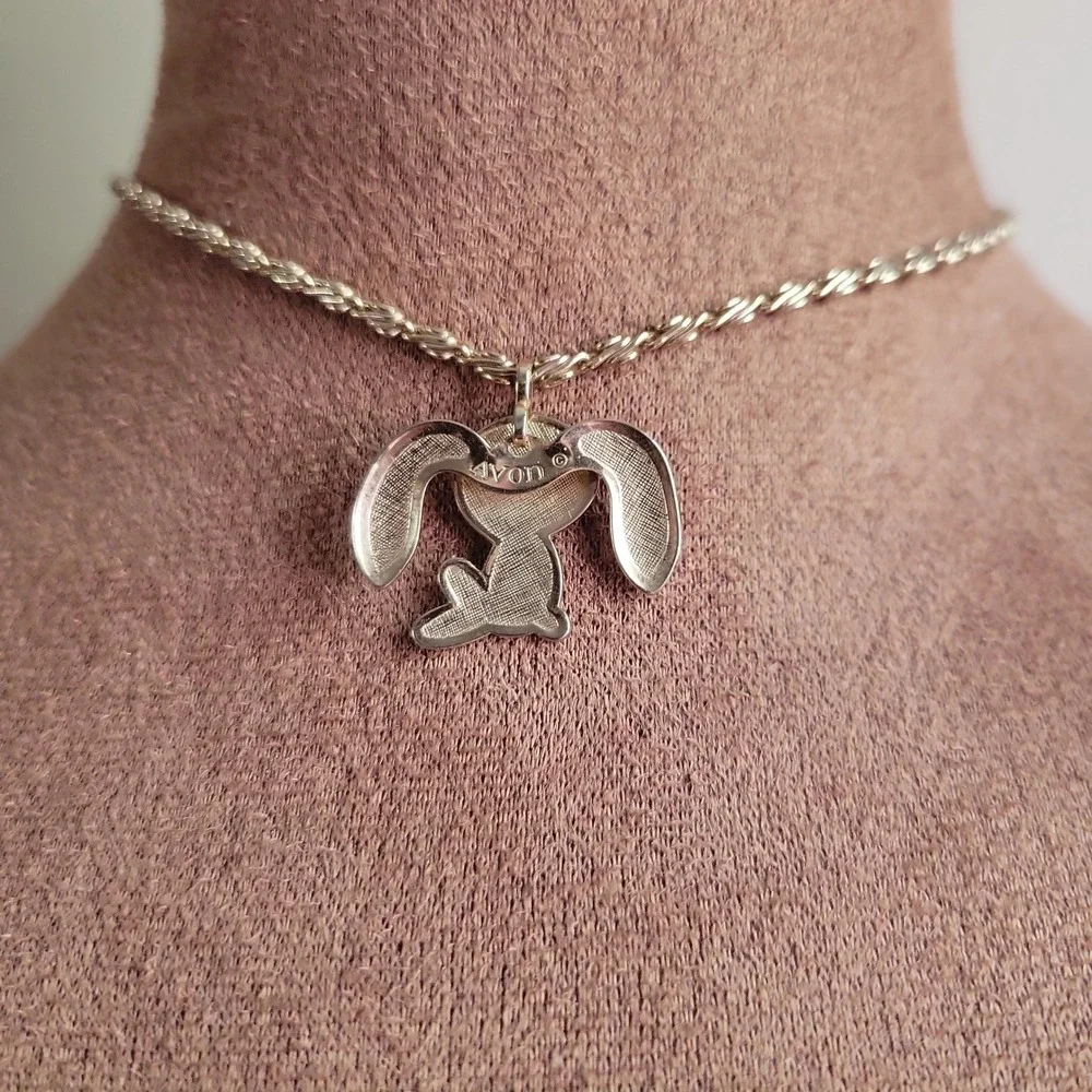 Avon 1976 Flopsi Bunny Necklace Gold Tone Vintage Kids Jewelry 15
